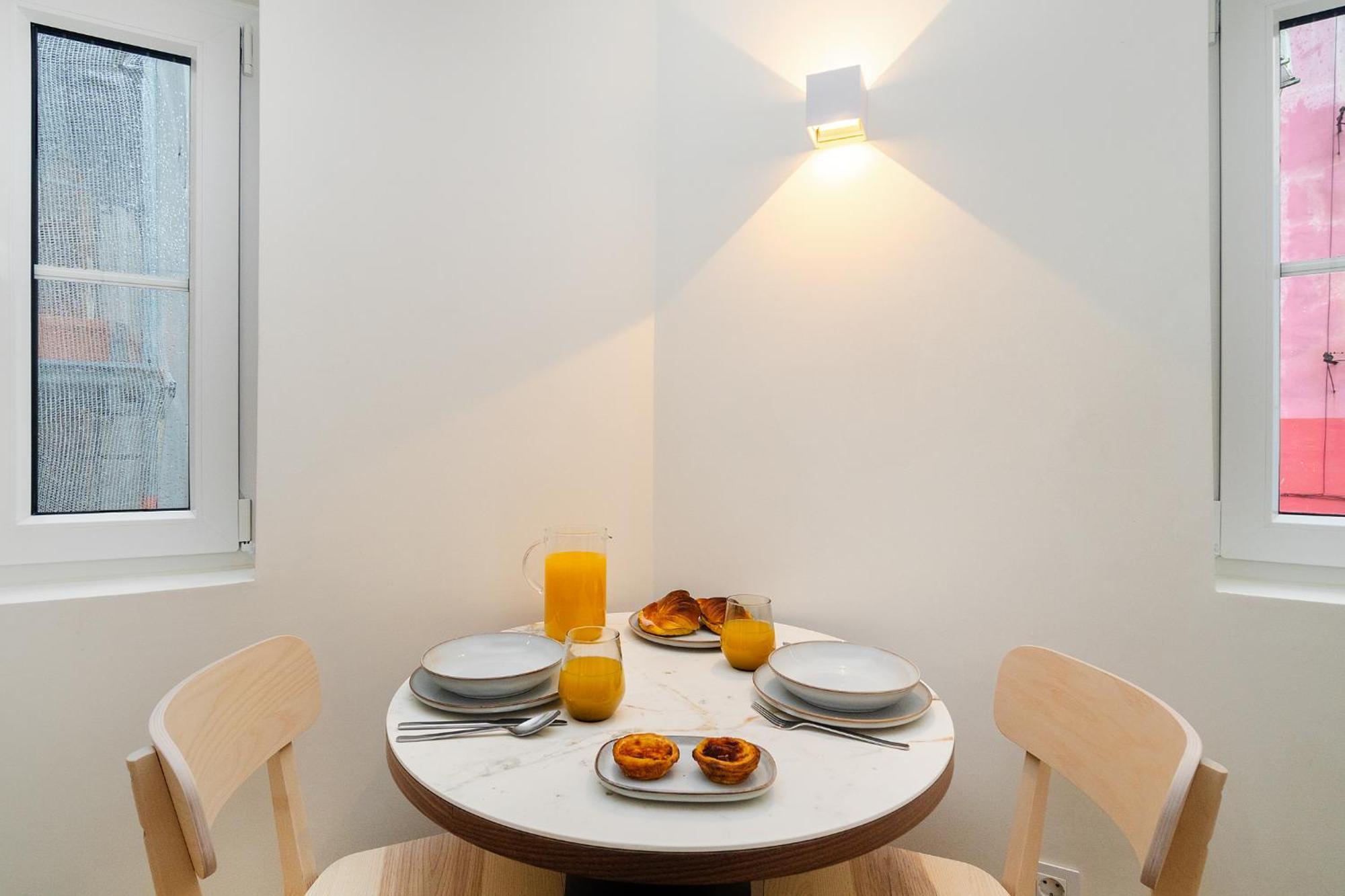 Whome Explore From A Cozy Base In Alfama Apartamento