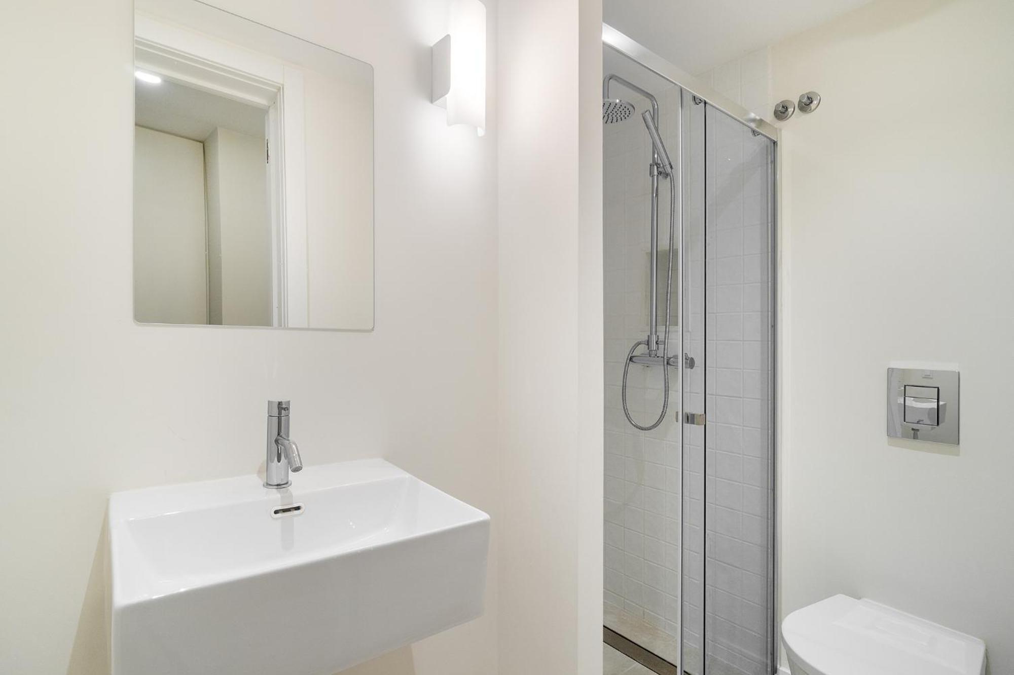 Whome Explore From A Cozy Base In Alfama Apartamento