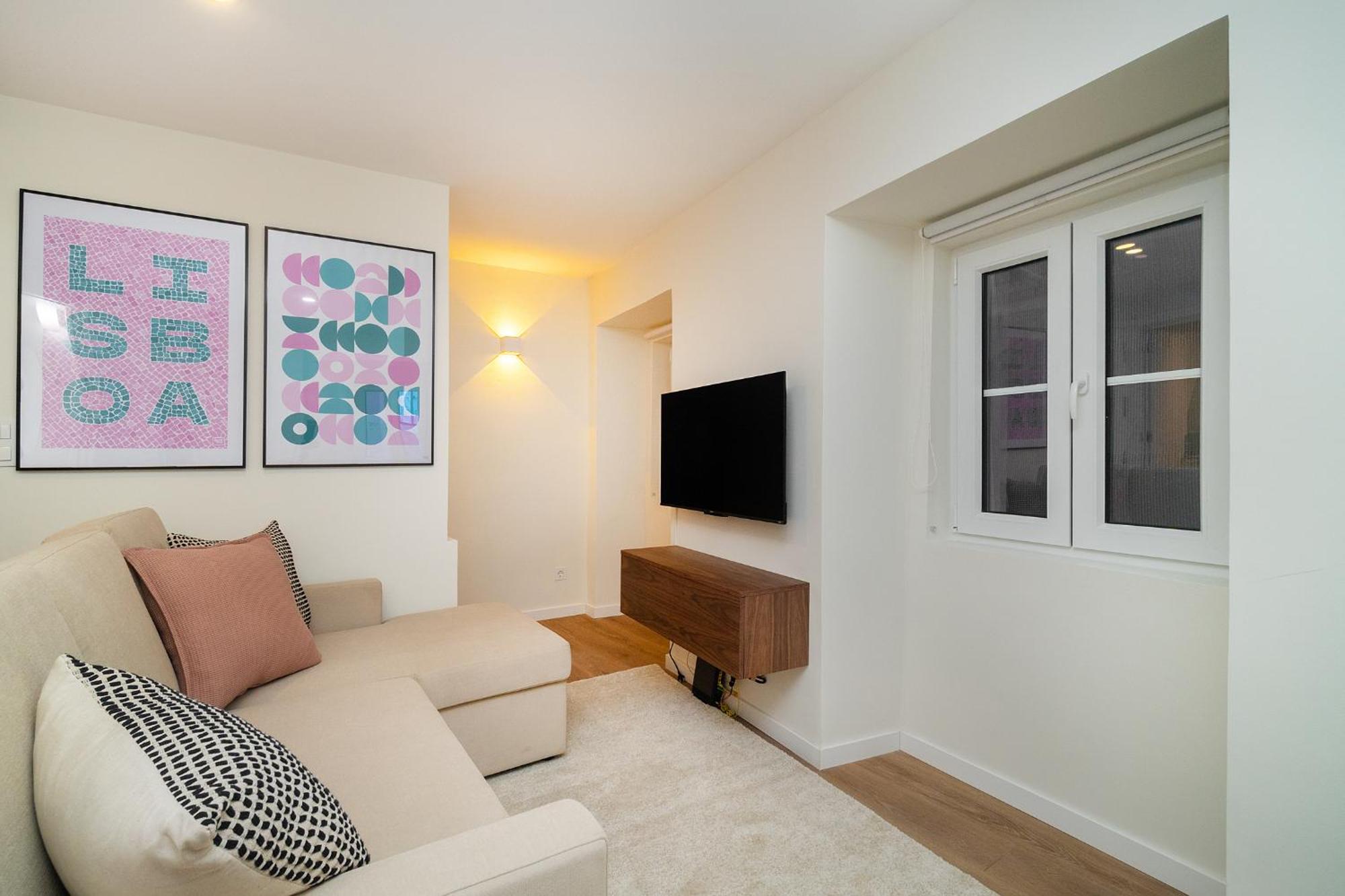 Whome Explore From A Cozy Base In Alfama Apartamento *